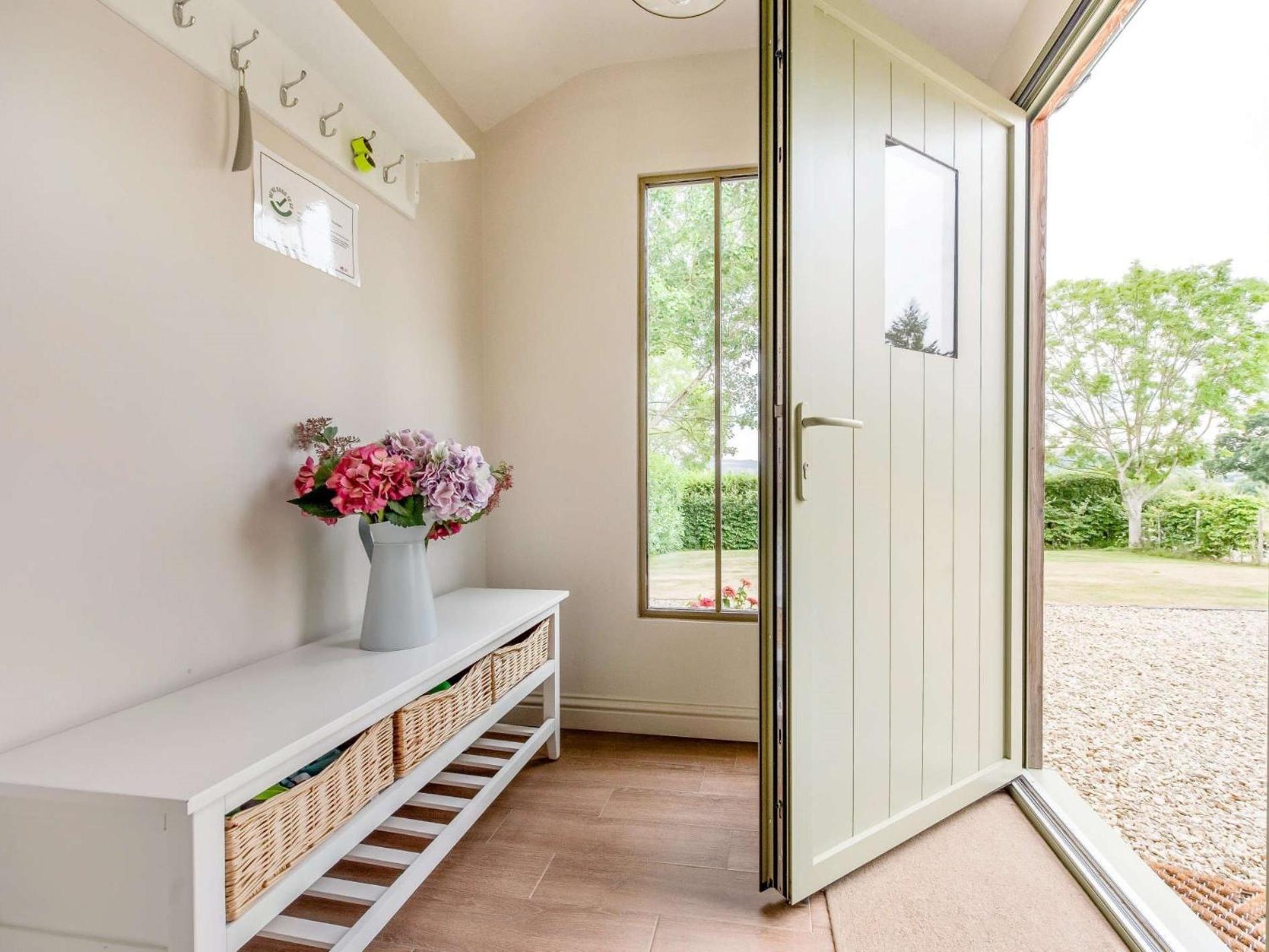 2 Bed In Winchcombe 57828 Villa Buitenkant foto