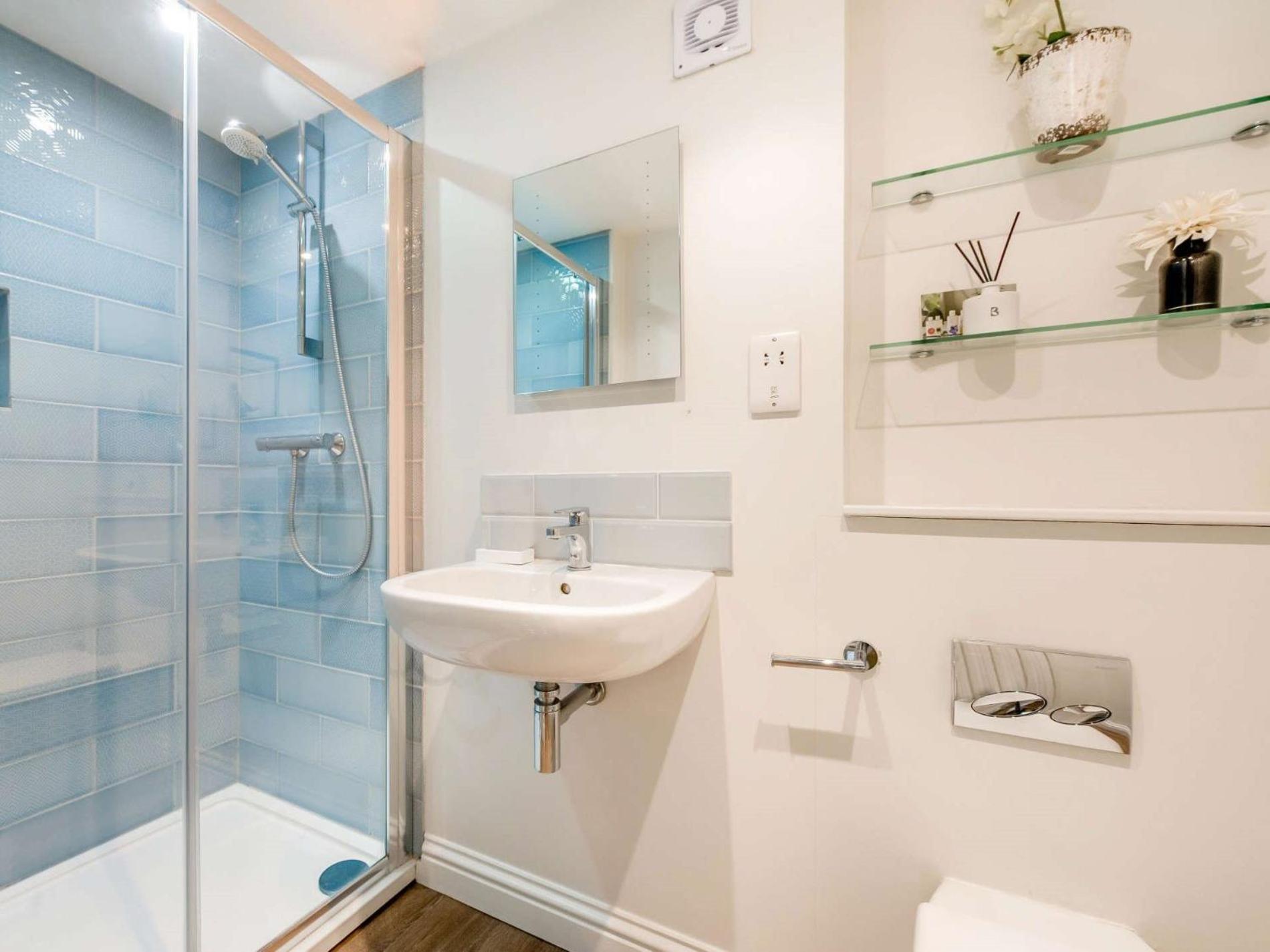 2 Bed In Winchcombe 57828 Villa Buitenkant foto